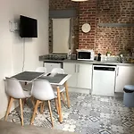 Victoria's House