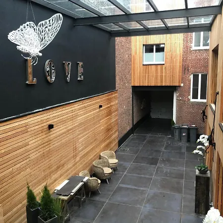 Aparthotel Victoria's House