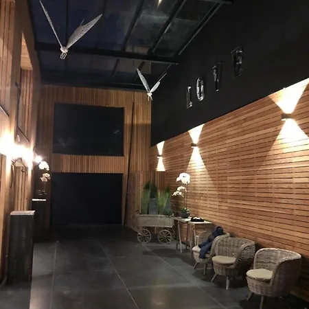 Victoria's House Aparthotel 4*