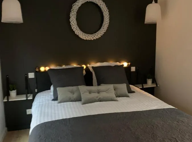 Victoria's House Aparthotel 4*