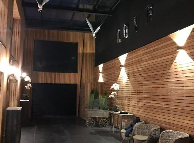 Victoria's House Aparthotel 4*