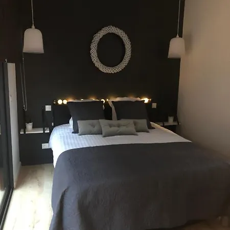 Victoria's House アパートホテル